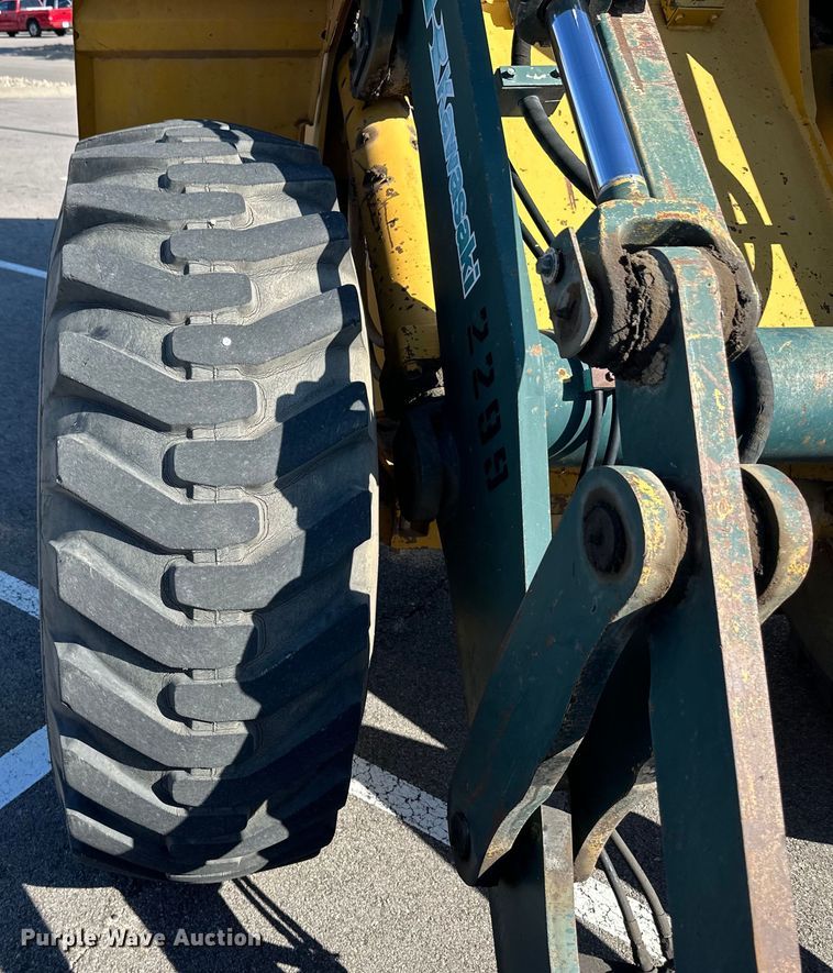 image for item OL9582 Kawasaki Task Master wheel loader