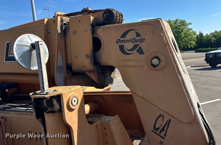 image for item OL9583 2000 Lull 844C-42 telehandler