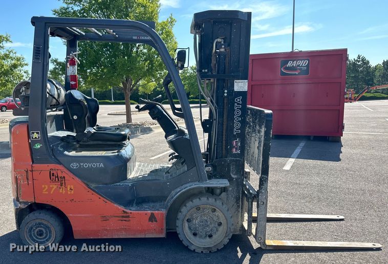 image for item OL9584 Toyota 8FGCU20 forklift