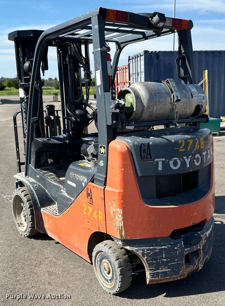image for item OL9584 Toyota 8FGCU20 forklift