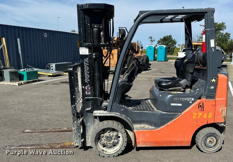 image for item OL9584 Toyota 8FGCU20 forklift