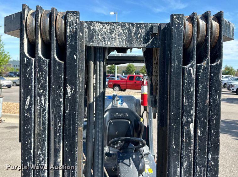 image for item OL9584 Toyota 8FGCU20 forklift
