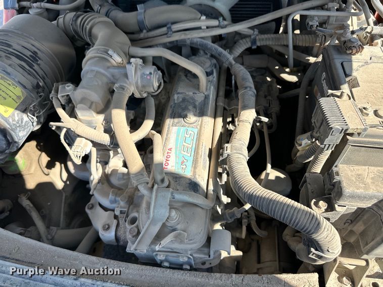 image for item OL9584 Toyota 8FGCU20 forklift