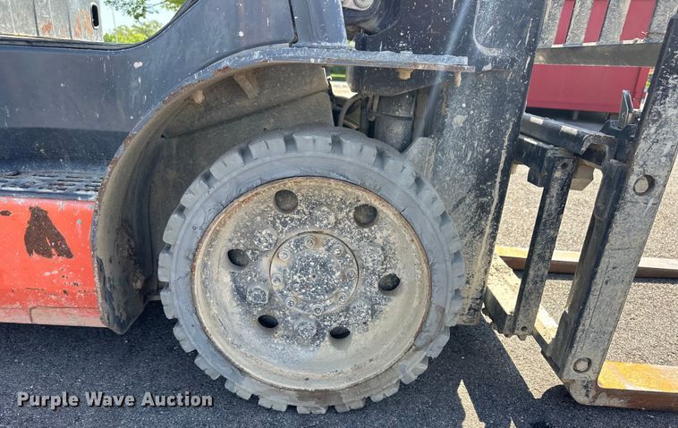 image for item OL9584 Toyota 8FGCU20 forklift