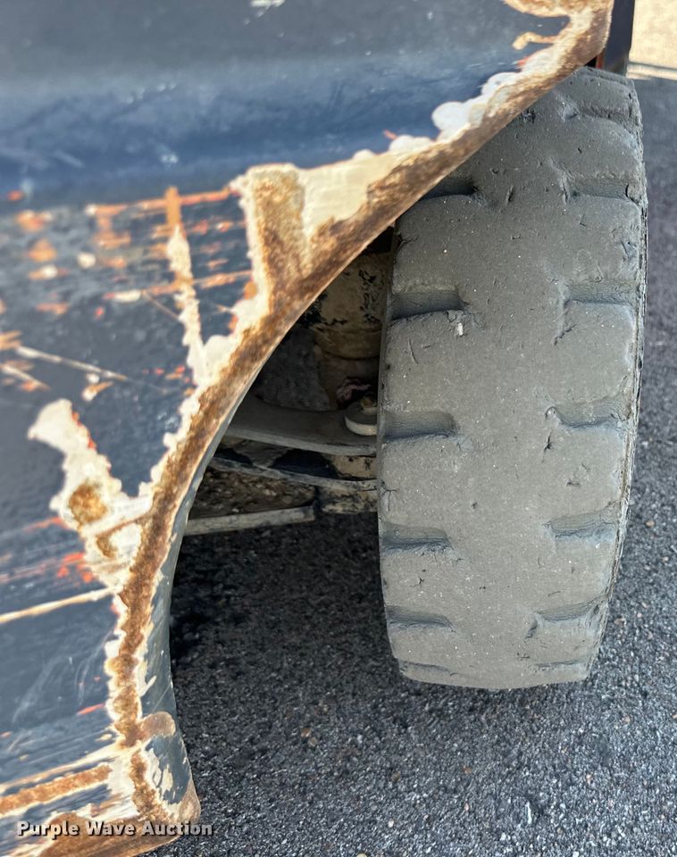 image for item OL9584 Toyota 8FGCU20 forklift