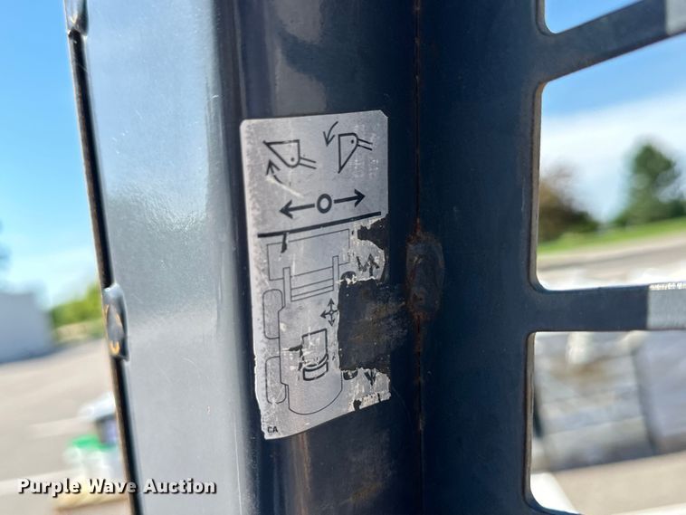 image for item OL9585 2000 Case 75XT skid steer loader