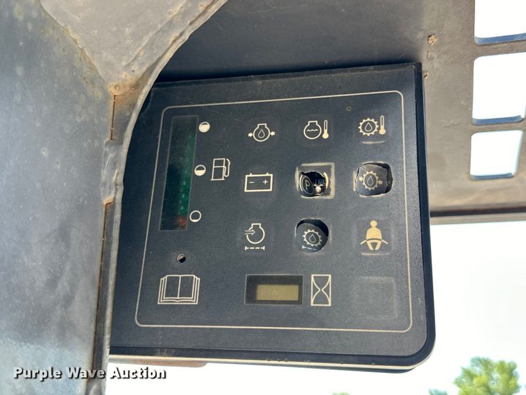 image for item OL9585 2000 Case 75XT skid steer loader