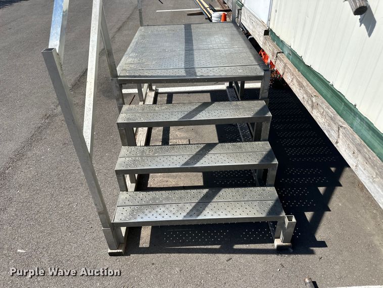 image for item OL9586 1999 Fore office trailer