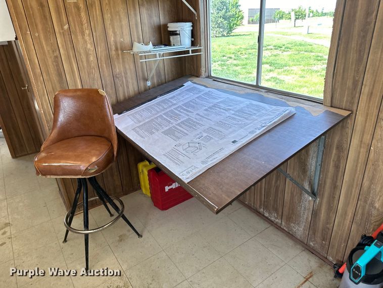 image for item OL9586 1999 Fore office trailer