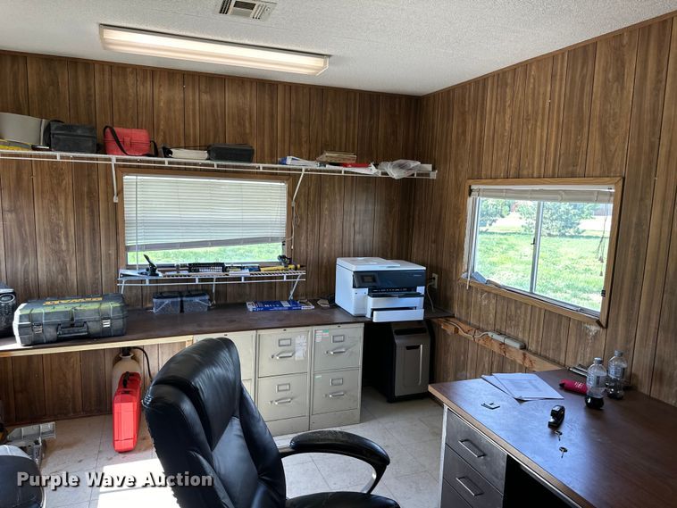 image for item OL9586 1999 Fore office trailer