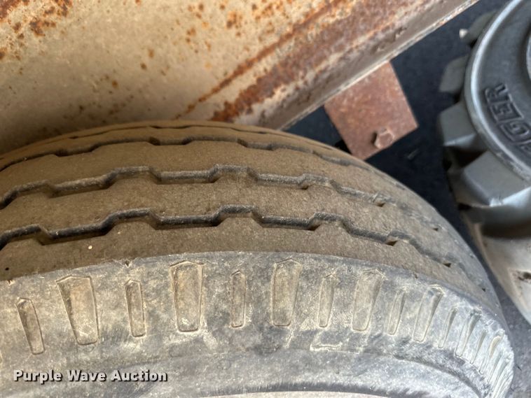 image for item OL9586 1999 Fore office trailer