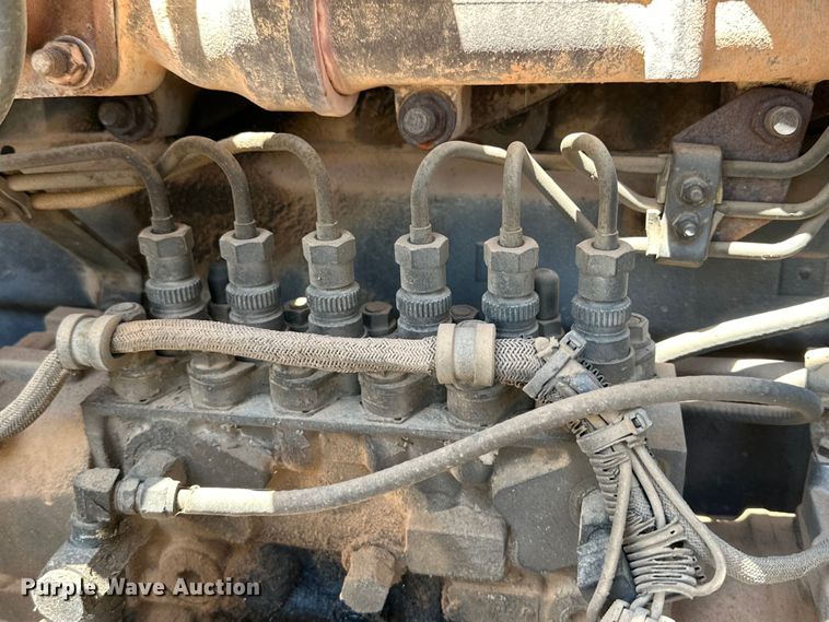 image for item DG4389 1993 Mack RD690S semi truck