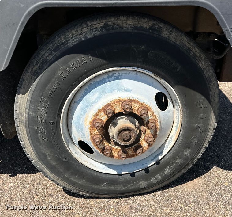 image for item DG4389 1993 Mack RD690S semi truck