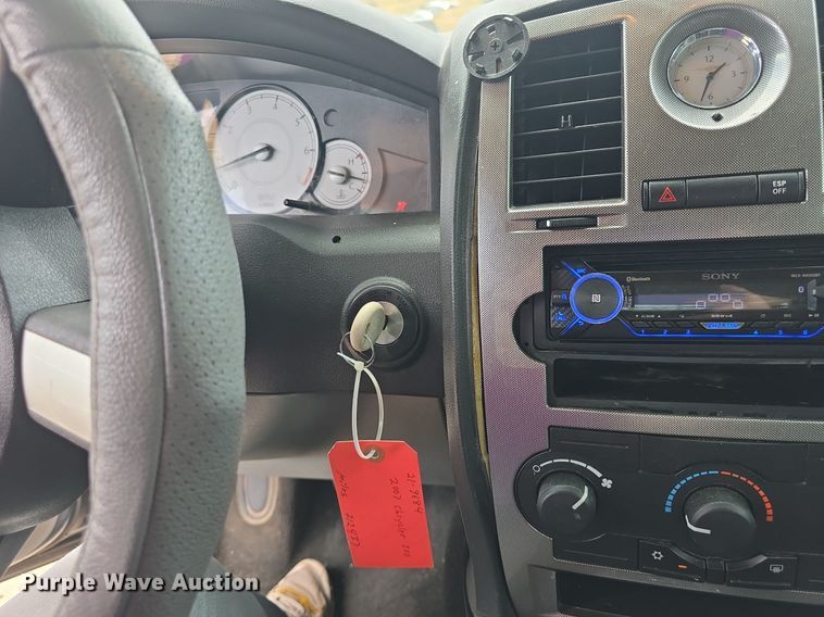 image for item DM1673 2007 Chrysler 300 Touring 