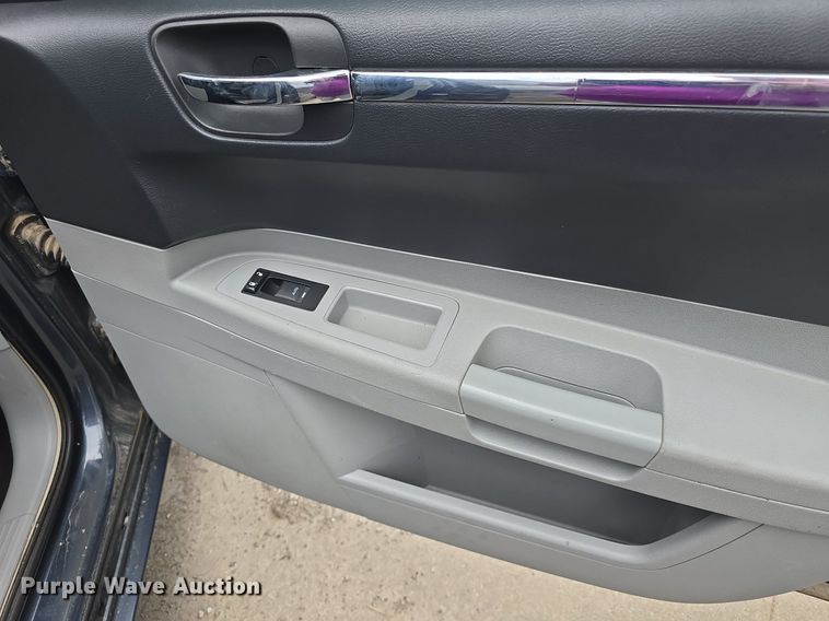 image for item DM1673 2007 Chrysler 300 Touring 