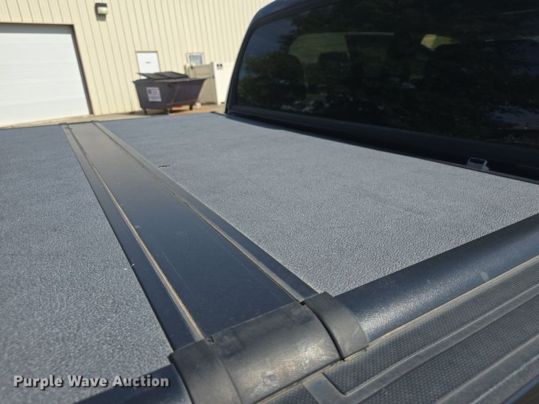 image for item DM1674 2019 Toyota  Tundra CrewMax pickup truck