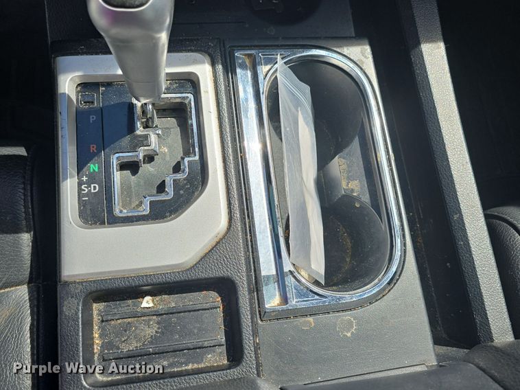 image for item DM1674 2019 Toyota  Tundra CrewMax pickup truck