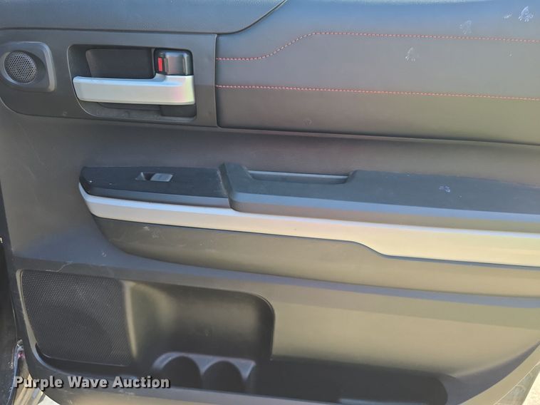 image for item DM1674 2019 Toyota  Tundra CrewMax pickup truck