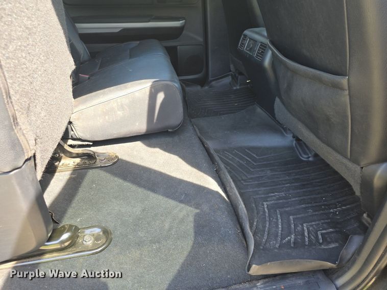 image for item DM1674 2019 Toyota  Tundra CrewMax pickup truck