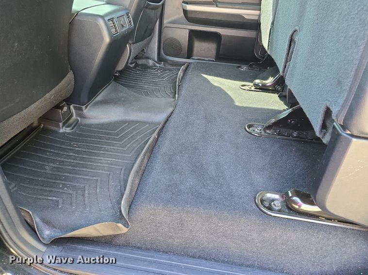 image for item DM1674 2019 Toyota  Tundra CrewMax pickup truck