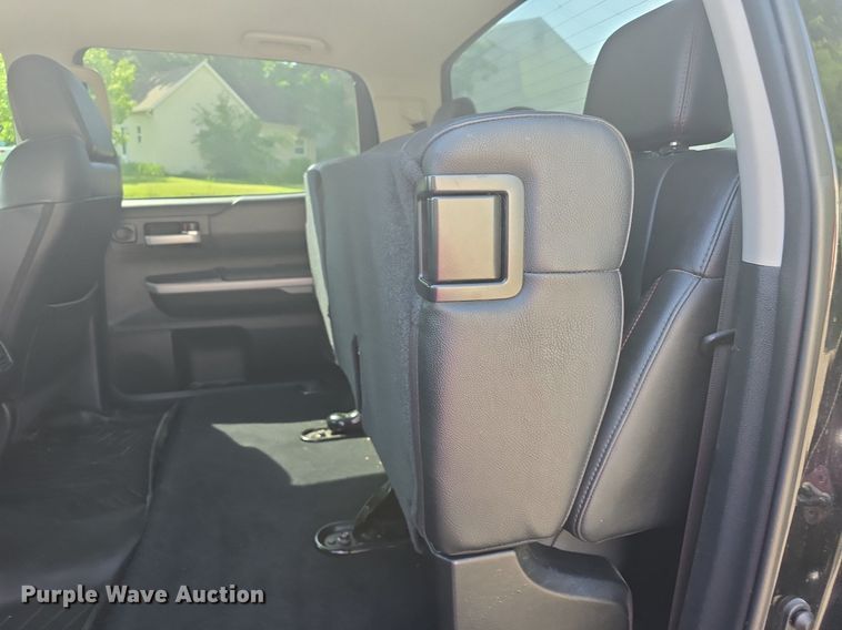 image for item DM1674 2019 Toyota  Tundra CrewMax pickup truck