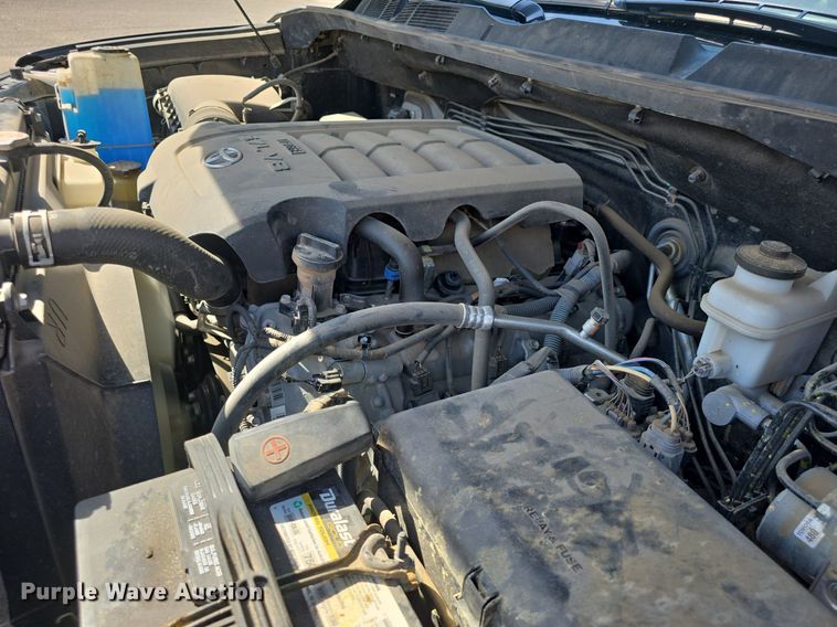 image for item DM1674 2019 Toyota  Tundra CrewMax pickup truck