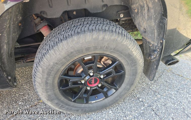 image for item DM1674 2019 Toyota  Tundra CrewMax pickup truck