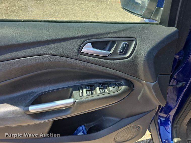 image for item DM1677 2015 Ford Escape SE SUV