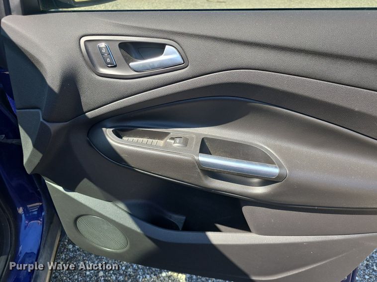 image for item DM1677 2015 Ford Escape SE SUV