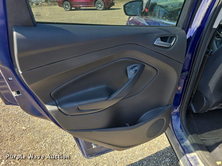 image for item DM1677 2015 Ford Escape SE SUV