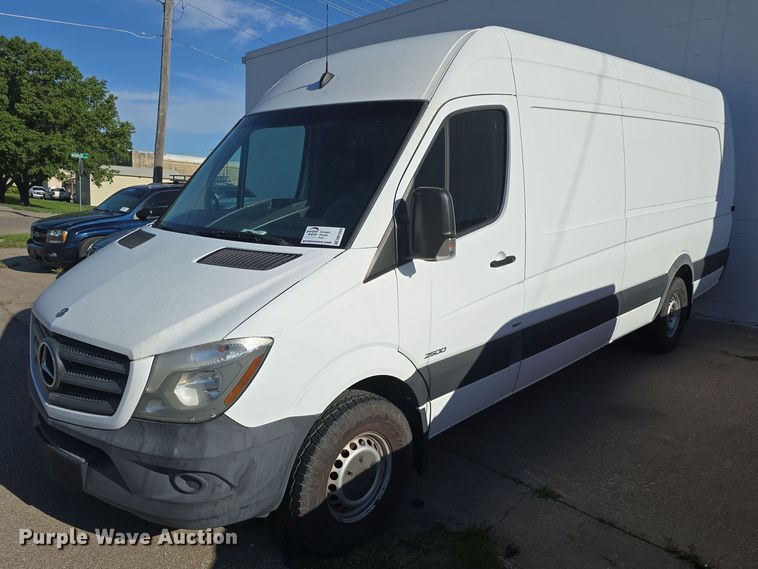 image for item DM1684 2015 Mercedes Benz 2500 Sprinter van