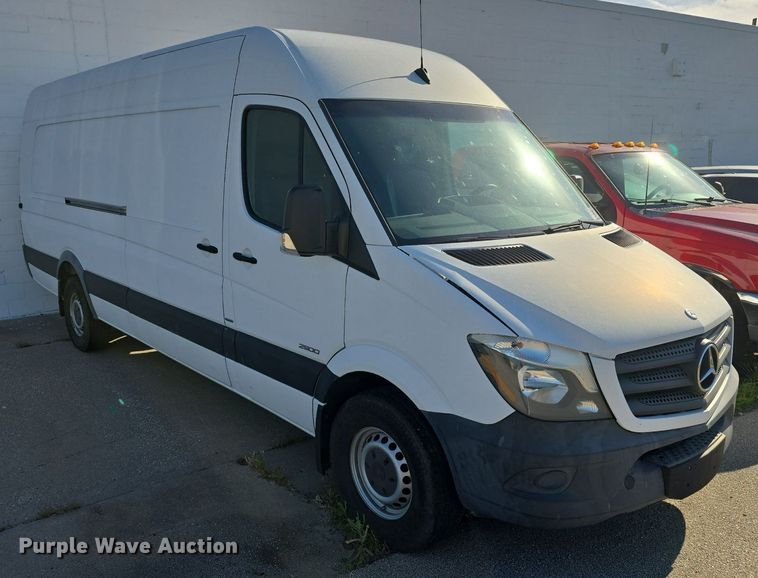 image for item DM1684 2015 Mercedes Benz 2500 Sprinter van
