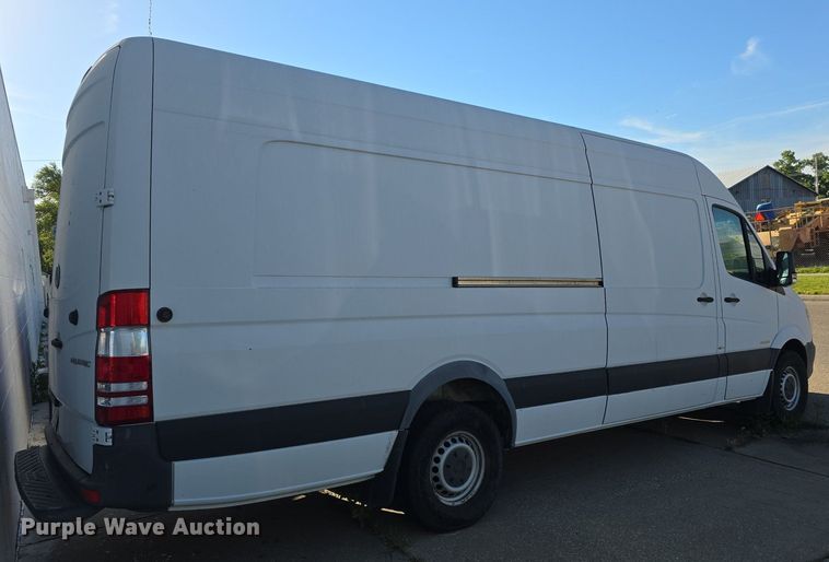 image for item DM1684 2015 Mercedes Benz 2500 Sprinter van