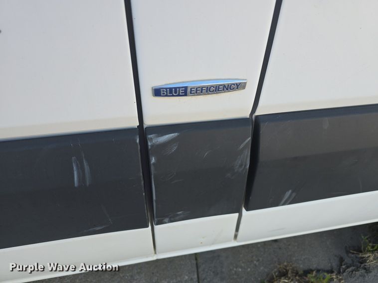 image for item DM1684 2015 Mercedes Benz 2500 Sprinter van