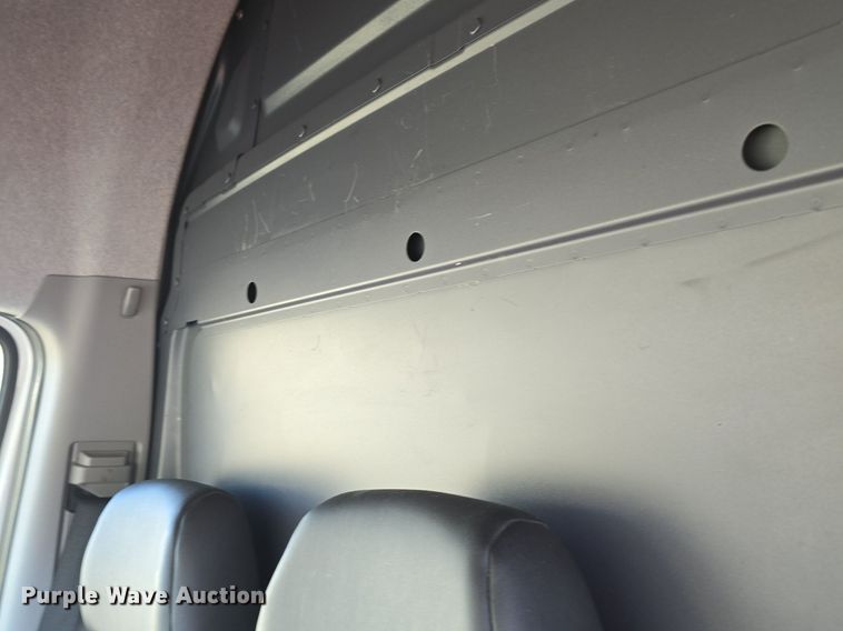 image for item DM1684 2015 Mercedes Benz 2500 Sprinter van