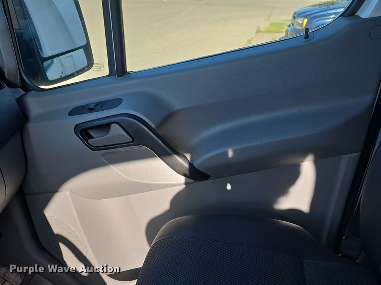 image for item DM1684 2015 Mercedes Benz 2500 Sprinter van