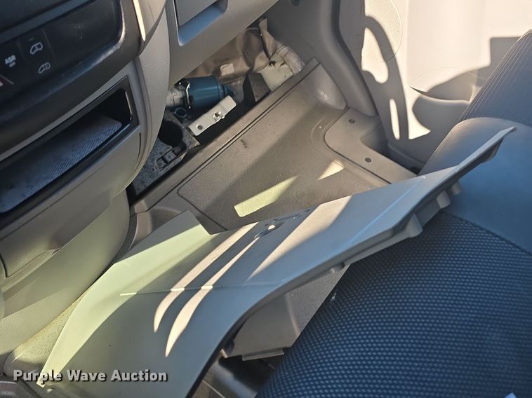 image for item DM1684 2015 Mercedes Benz 2500 Sprinter van