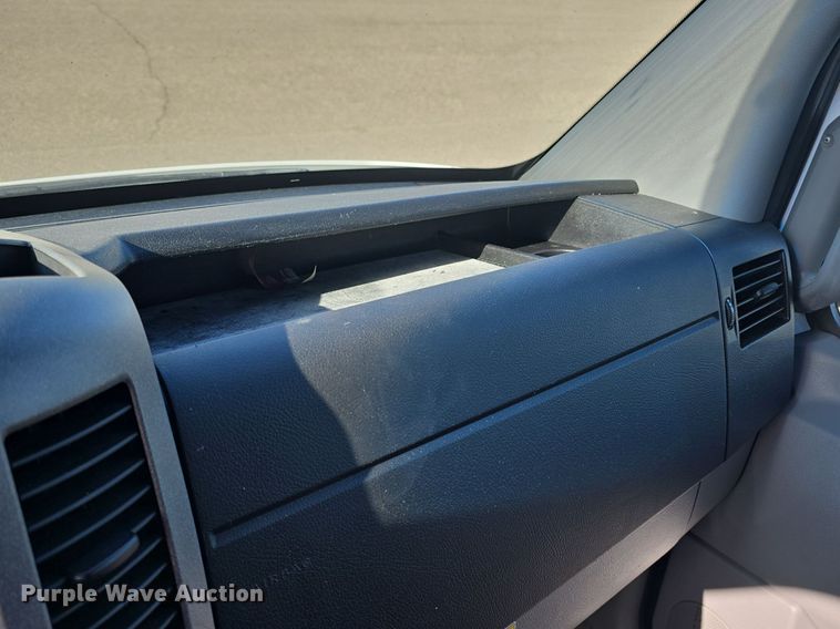 image for item DM1684 2015 Mercedes Benz 2500 Sprinter van