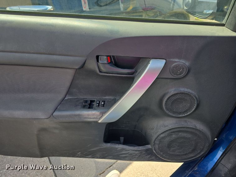 image for item DM1690 2014 Scion TC 