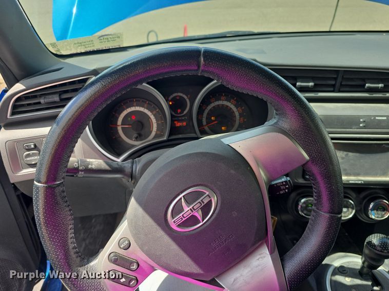 image for item DM1690 2014 Scion TC 