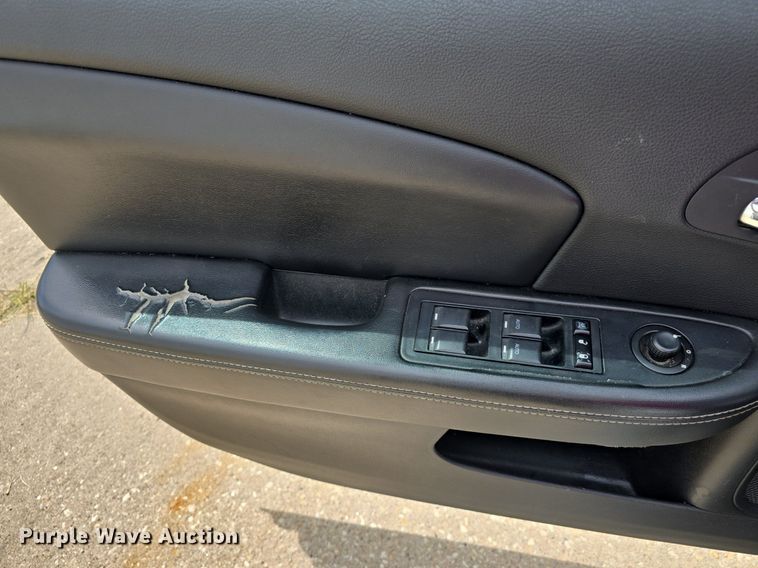 image for item DM1691 2012 Chrysler  200 