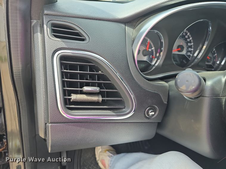 image for item DM1691 2012 Chrysler  200 