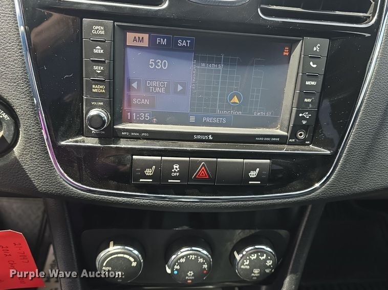 image for item DM1691 2012 Chrysler  200 