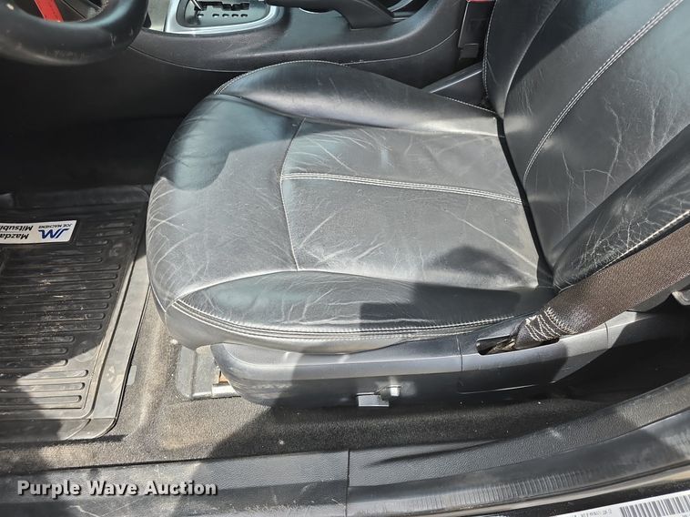 image for item DM1691 2012 Chrysler  200 