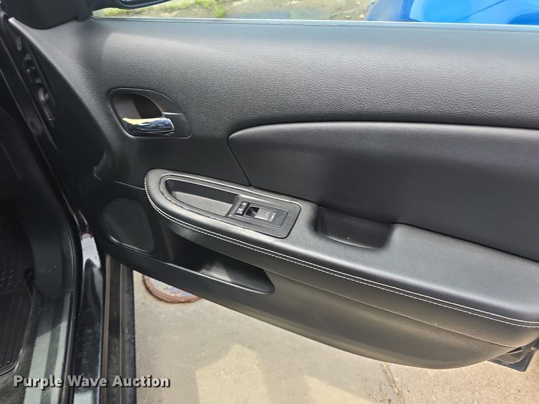 image for item DM1691 2012 Chrysler  200 