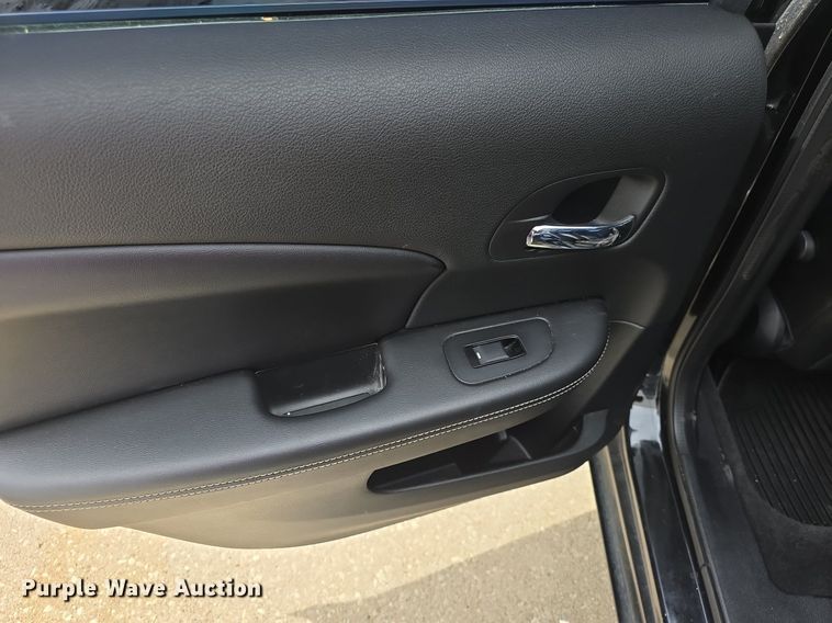 image for item DM1691 2012 Chrysler  200 