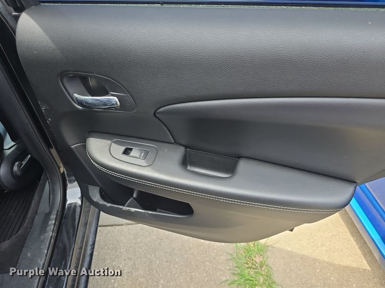 image for item DM1691 2012 Chrysler  200 