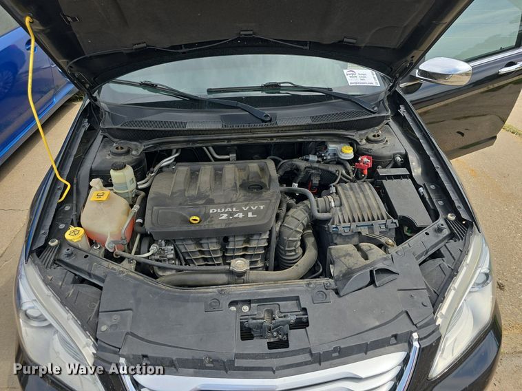 image for item DM1691 2012 Chrysler  200 