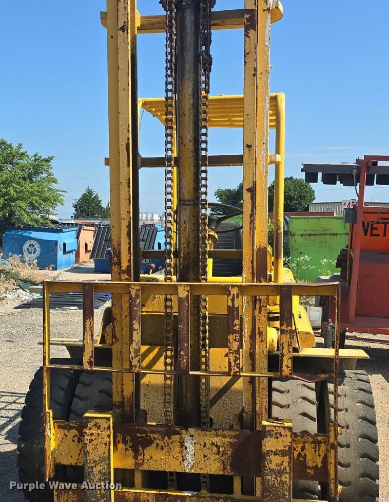 image for item DM1709 Allis Chalmers forklift