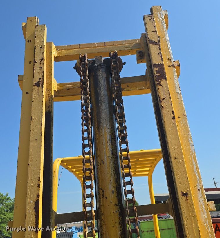 image for item DM1709 Allis Chalmers forklift